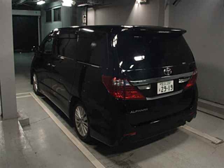 TOYOTA ALPHARD 2013