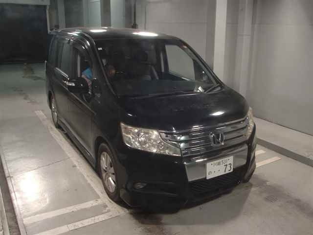 HONDA STEP WAGON 2010