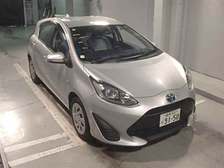 TOYOTA AQUA 2018