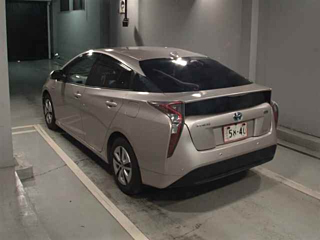 TOYOTA PRIUS 2016