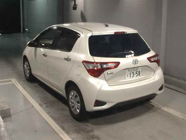 TOYOTA VITZ 2018