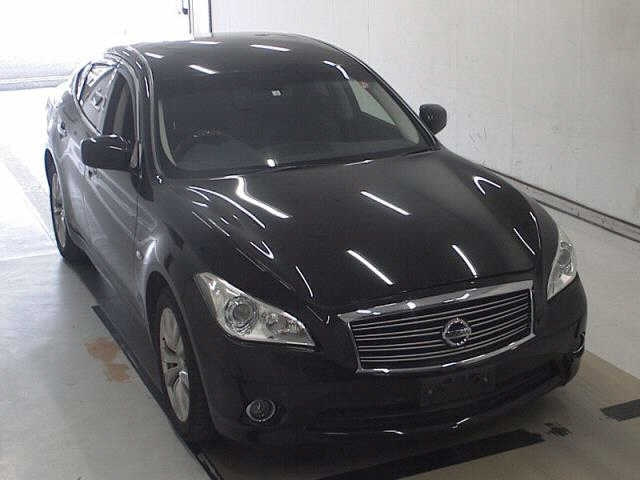 NISSAN FUGA 2014