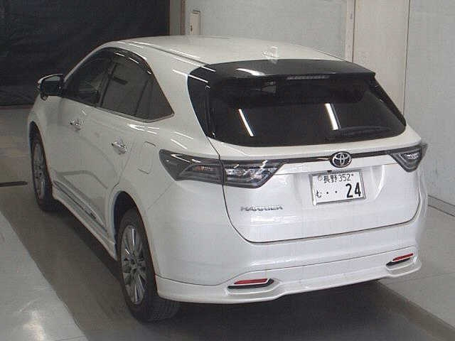 TOYOTA HARRIER 2017