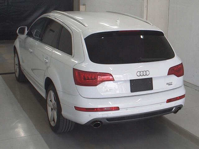 AUDI Q7 2012