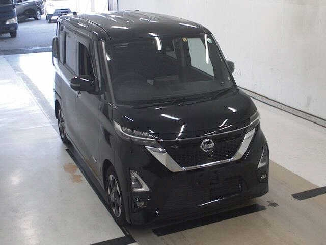 NISSAN ROOX 2022