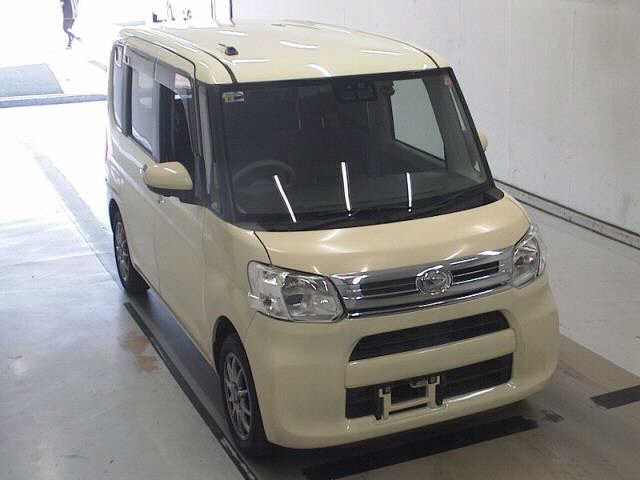 DAIHATSU TANTO 2018