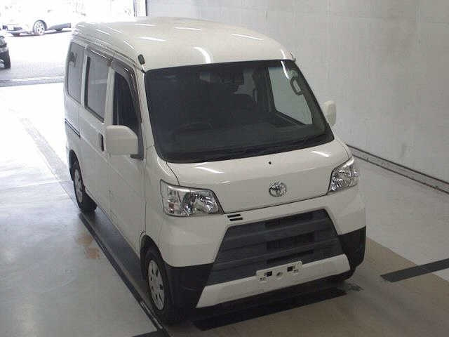 TOYOTA PIXIS VAN 2019