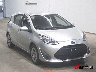 TOYOTA AQUA 2020