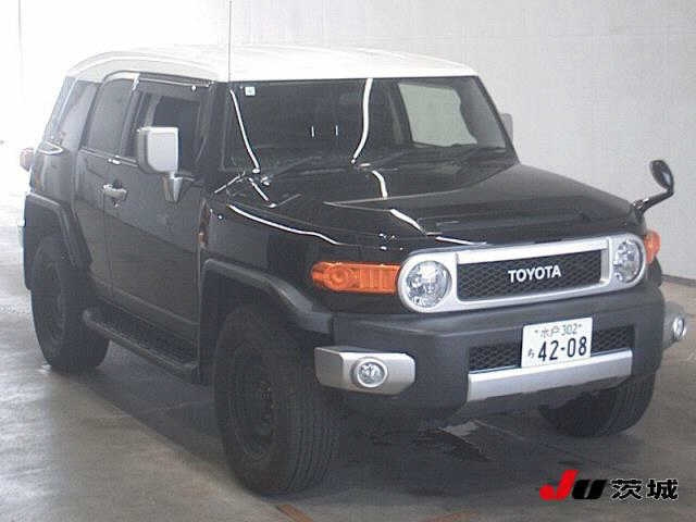 TOYOTA FJ CRUISER 2017