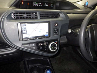 TOYOTA AQUA 2020