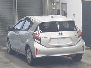 TOYOTA AQUA 2020