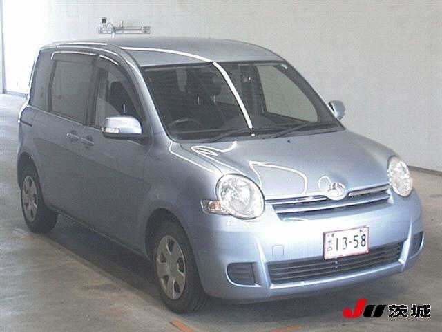 TOYOTA SIENTA 2012