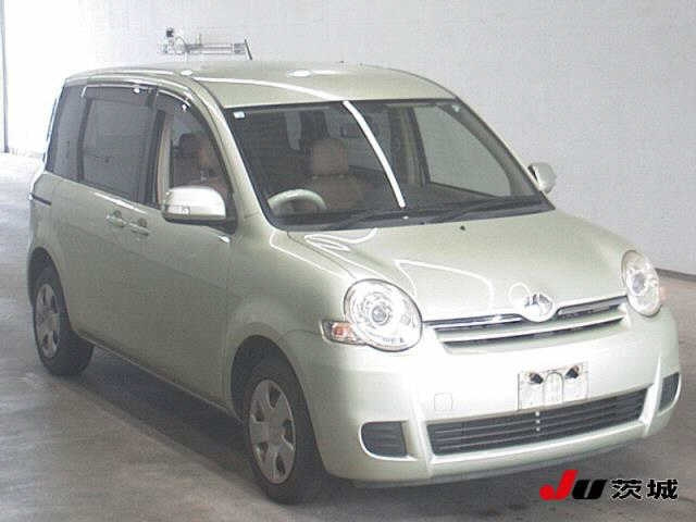 TOYOTA SIENTA 2014