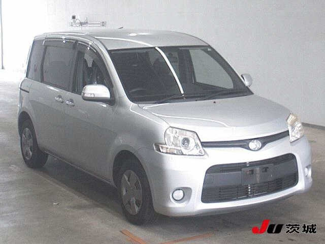 TOYOTA SIENTA 2011