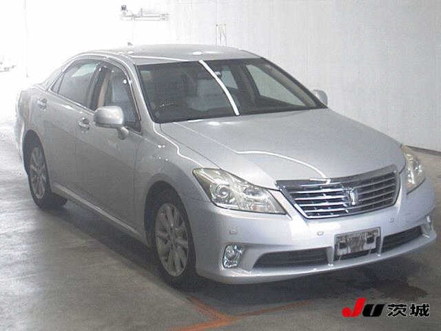 TOYOTA CROWN 2012