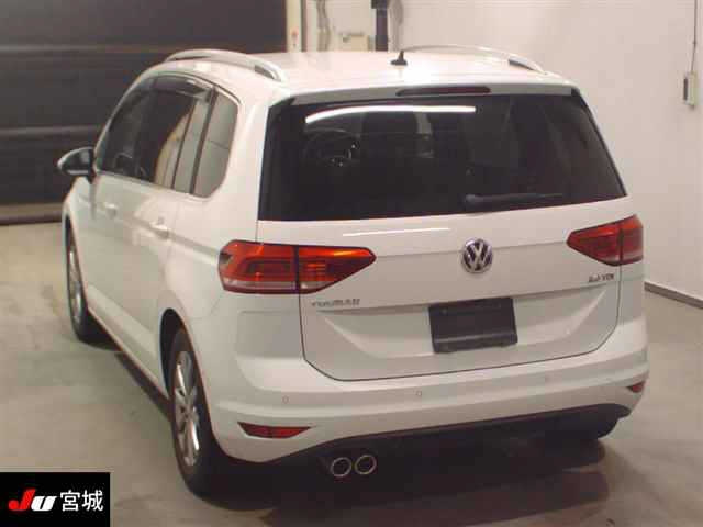 VOLKSWAGEN GOLF TOURAN 2018