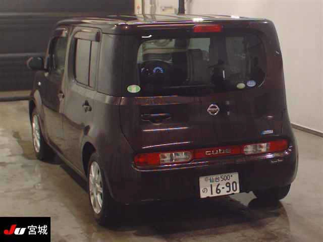 NISSAN CUBE 2011