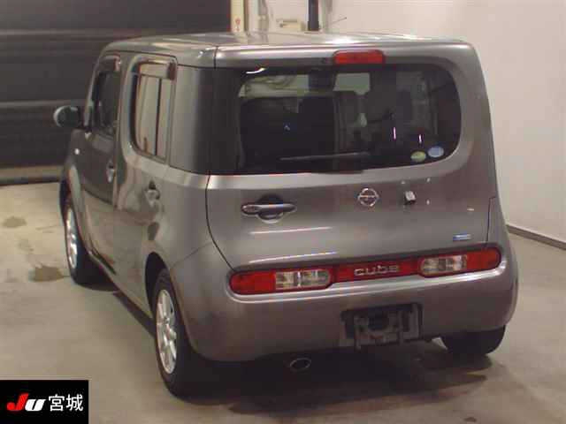 NISSAN CUBE 2012