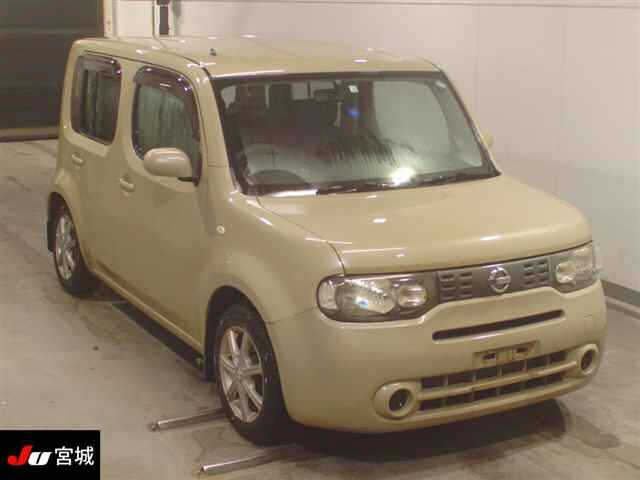 NISSAN CUBE 2010