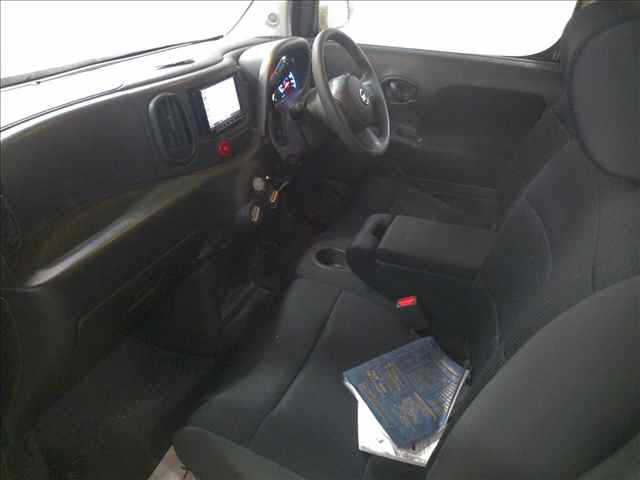 NISSAN CUBE 2010