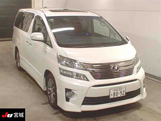 TOYOTA VELLFIRE 2013