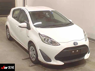 TOYOTA AQUA 2018