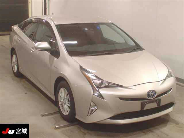 TOYOTA PRIUS 2017