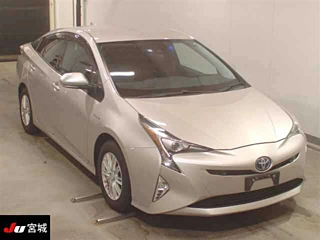 TOYOTA PRIUS 2017