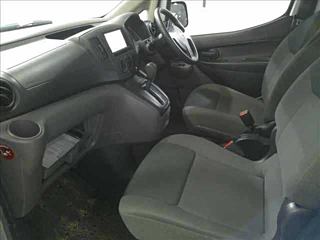 NISSAN NV200 2020