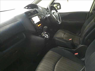 NISSAN SERENA 2015