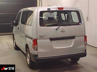 NISSAN NV200 2020