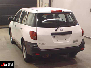 NISSAN AD 2020