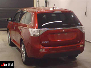 MITSUBISHI OUTLANDER PHEV 2015