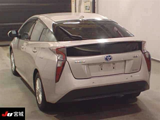 TOYOTA PRIUS 2017