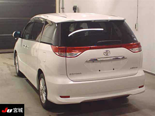 TOYOTA ESTIMA 2010