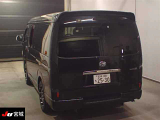 TOYOTA HIACE VAN 2010