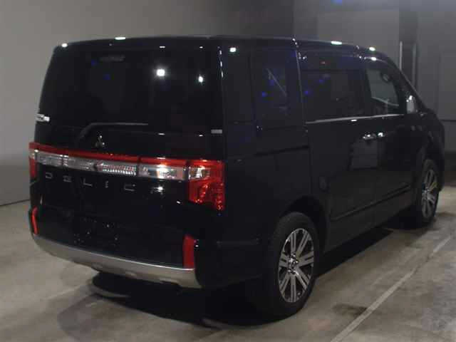 MITSUBISHI DELICA D5 2023
