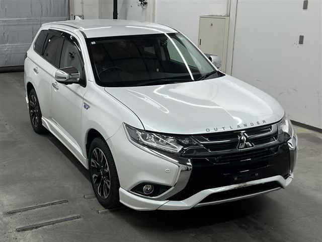 MITSUBISHI OUTLANDER PHEV 2016