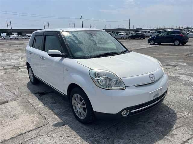 MAZDA VERISA 2010
