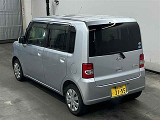 DAIHATSU MOVE CONTE 2011
