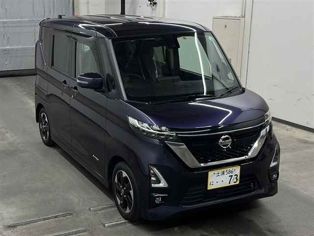 NISSAN ROOX 2021