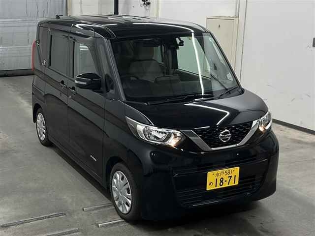 NISSAN ROOX 2022