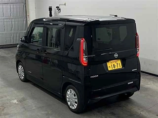 NISSAN ROOX 2022