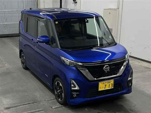 NISSAN ROOX 2020