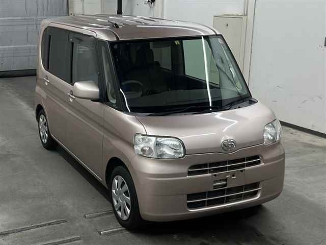 DAIHATSU TANTO 2012