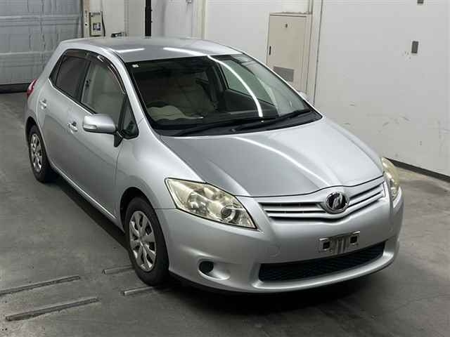 TOYOTA AURIS 2010