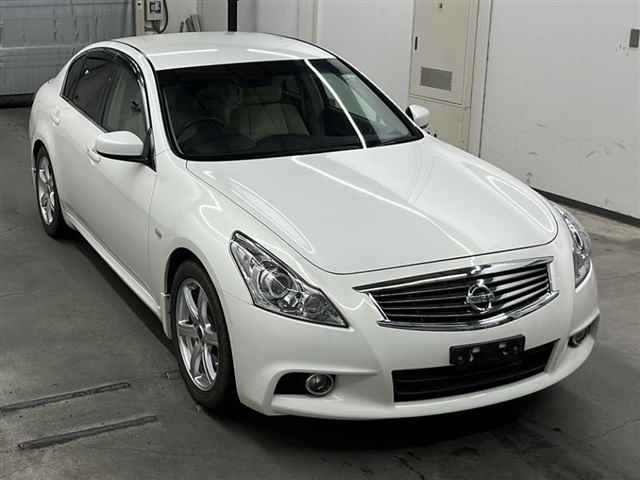 NISSAN SKYLINE 2013