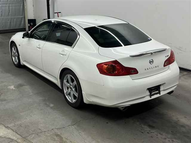 NISSAN SKYLINE 2013