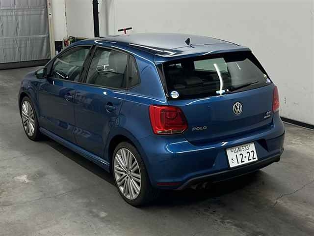 VOLKSWAGEN POLO 2013