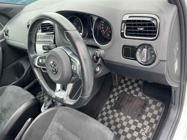 VOLKSWAGEN POLO 2017